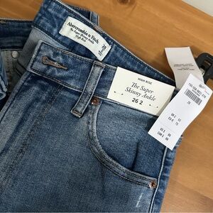 Abercrombie & Fitch High Rise Super Skinny Ankle